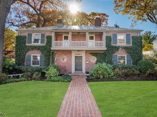 69 Templar Way, Summit City, NJ 07901