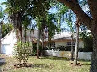 298 NW 83rd Ln, Coral Springs, FL 33071