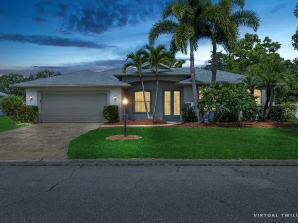 2236 Vintage St, Sarasota, FL 34240