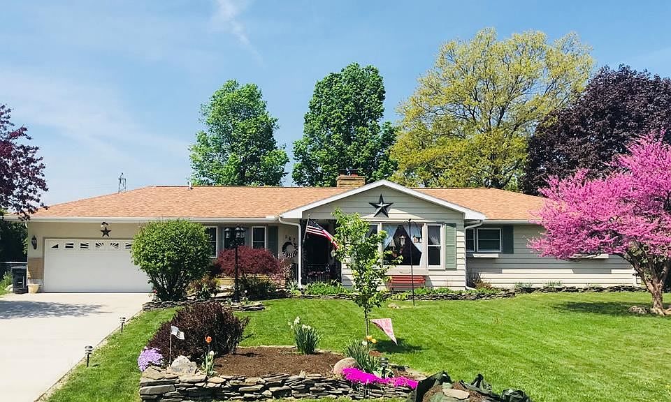 1st image of 167 Greenridge Dr
