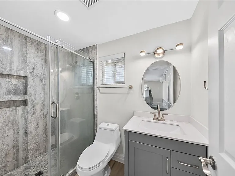 4751 Saint Andrews Ave #B — Photo 8