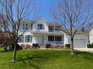 2920 Woodview Dr, Erie, PA