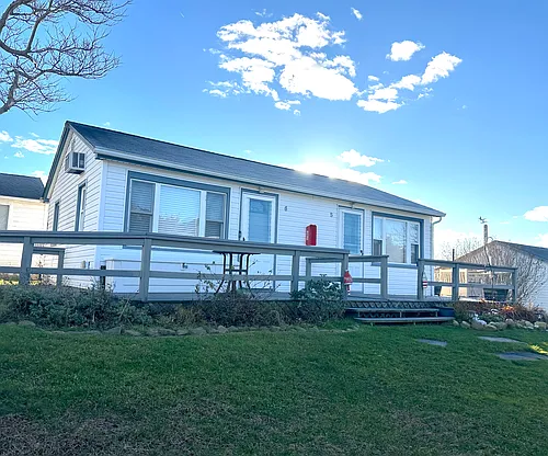 81 E Lake Dr Photo 1