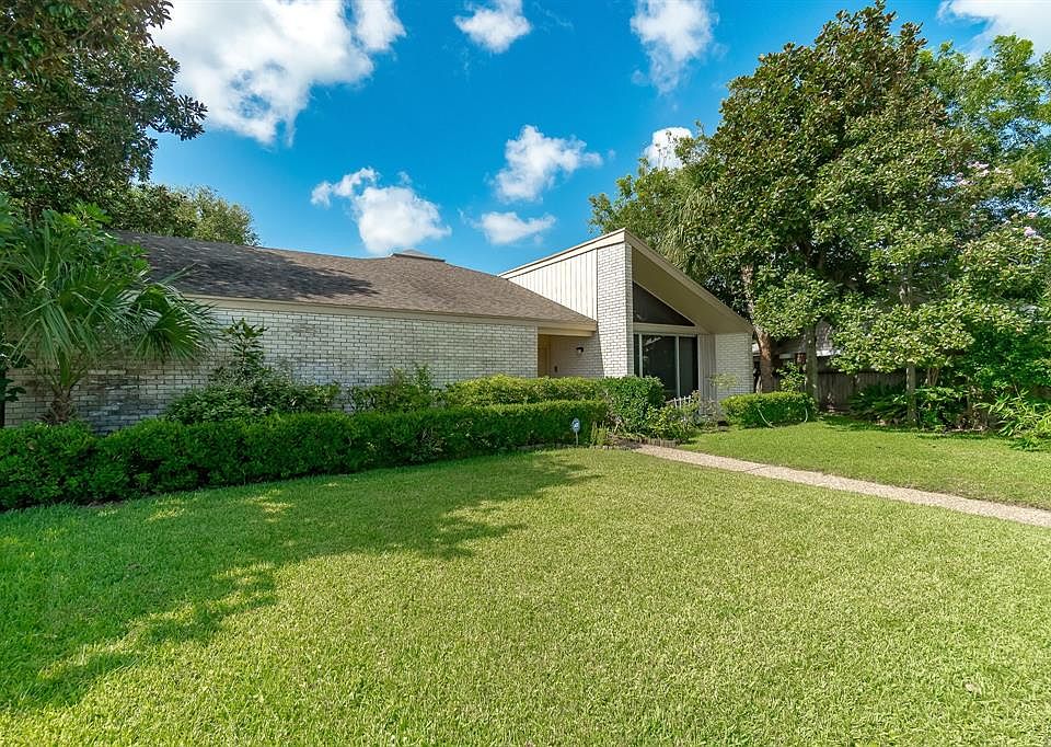 55 Colony Park Cir, Galveston, TX 77551 Zillow