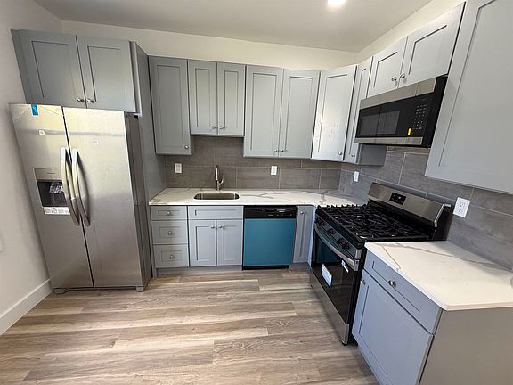 4th image of 36 Bidwell Ave Floor 2