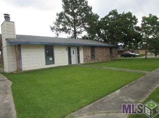 6607 Oak Glen Dr, Baton Rouge, LA 70812