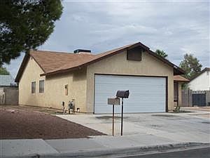 1st image of 6004 Carmel Way