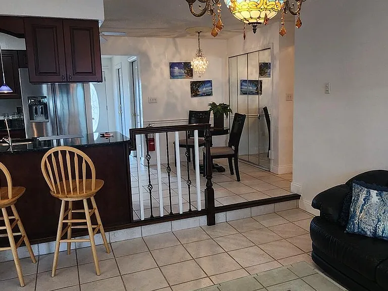 610 Palm Dr — Photo 21