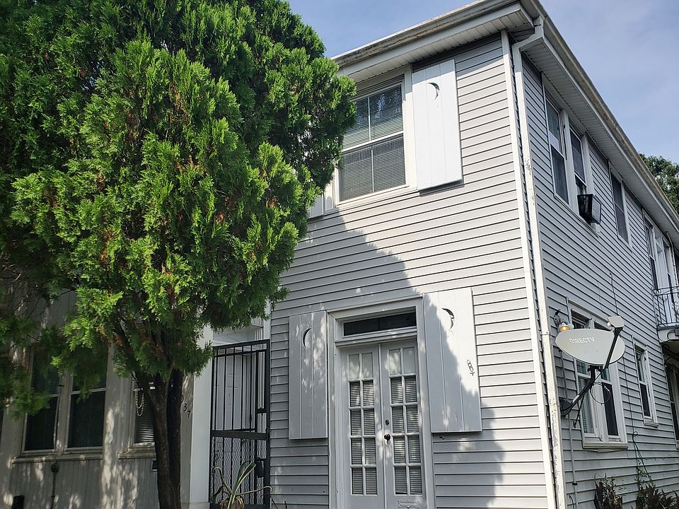 1st image of 3037 Louisiana Avenue Pkwy