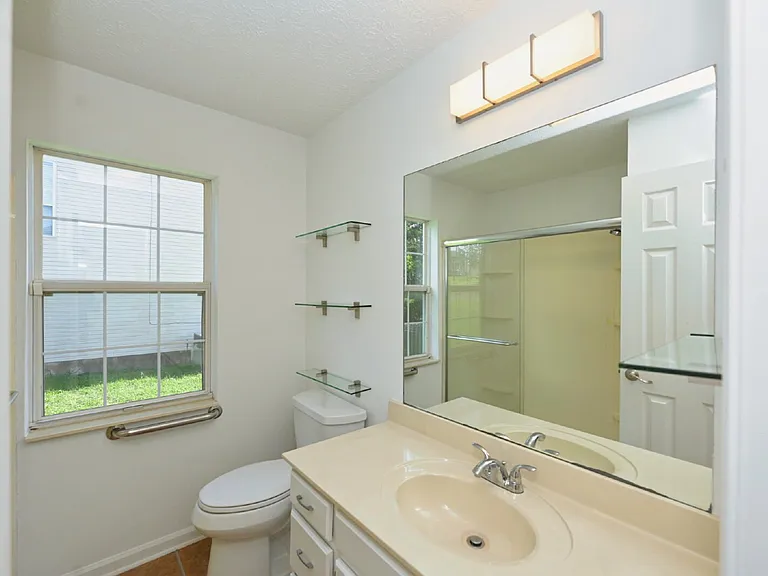164 W Harbor Dr — Photo 25