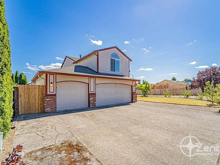 15501 NE 88th St — Photo 3