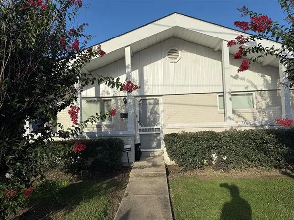 1207 Brockenbraugh Ct, Metairie, LA 70005