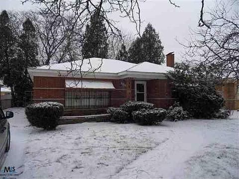 2nd image of 20505 Lauder St