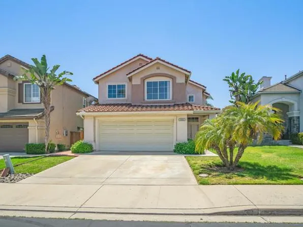 2480 Bear Rock Gln, Escondido, CA 92026