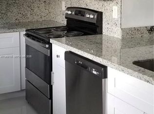 14155 SW 87th St #E201, Miami, FL 33183