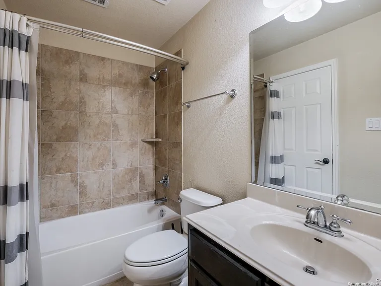 18211 Branson Fls — Photo 11