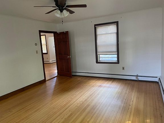 5th image of 9 Church St Unit 1