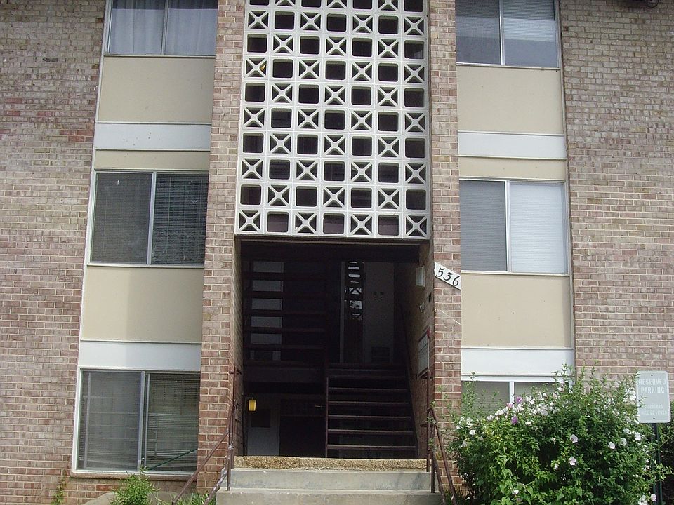 3 BEDRM for the price of a TWO Bedrm