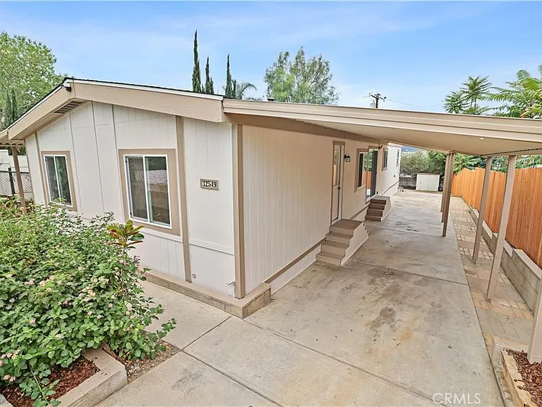32549 Crescent Ave — Photo 1
