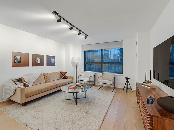5th image of 474 N Lake Shore Dr APT 2303