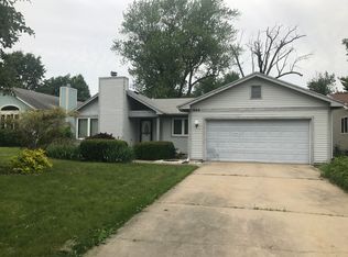 904 W Wascher Dr, Urbana, IL