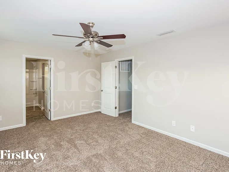 408 Gentle Bend Cv — Photo 8