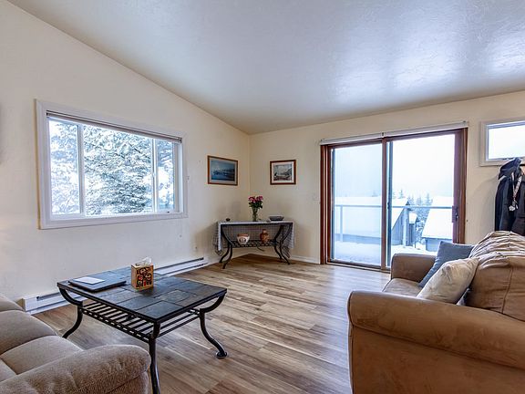 4th image of 2213 Raven Rd APT B