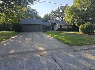 8408 51st Street Ct, Coal Valley, IL 61240