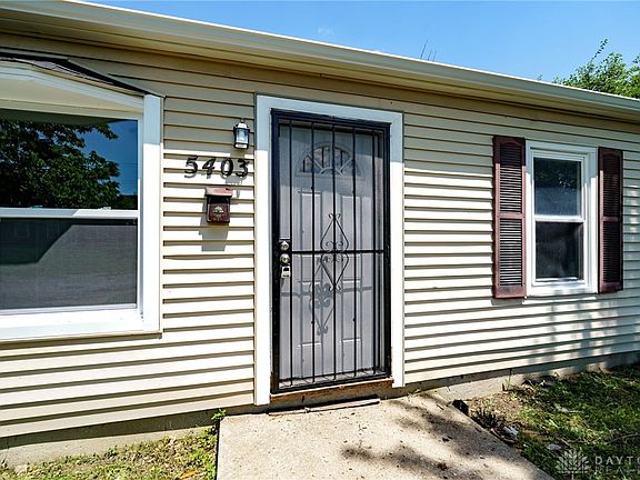 4th image of 5403 Gardendale Ave