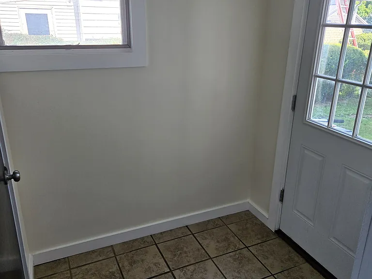 19 E Chestnut St — Photo 5