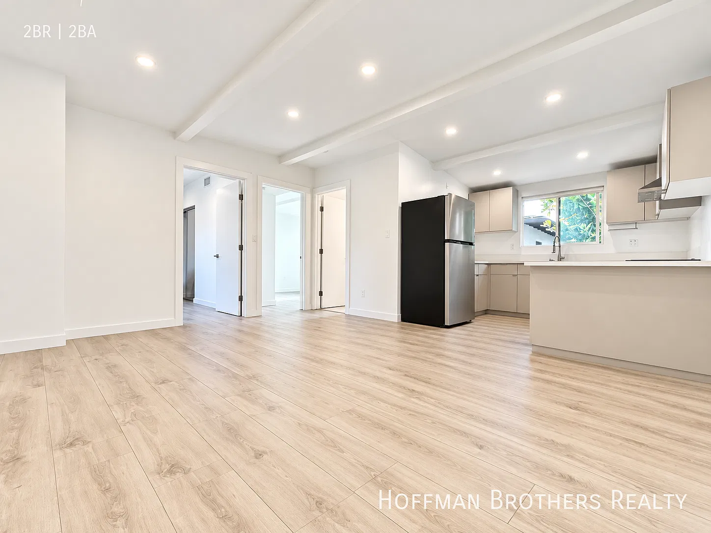 Updated 2br/2ba With In-Unit Laundry, Stainless Steel Appliances & Parking! — Photo 1