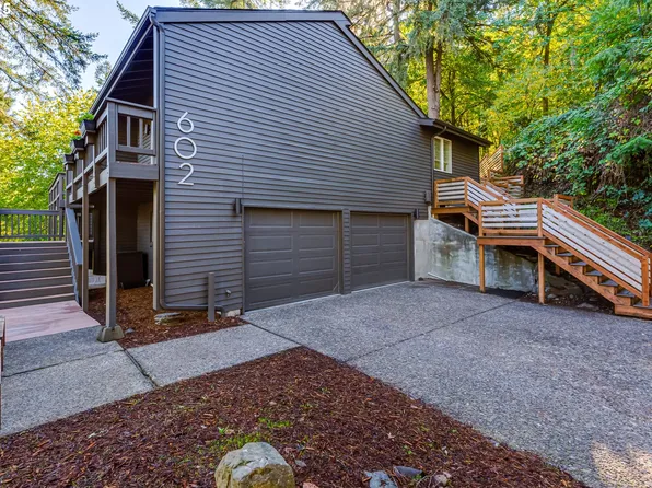 602 Startouch Dr, Eugene, OR 97405