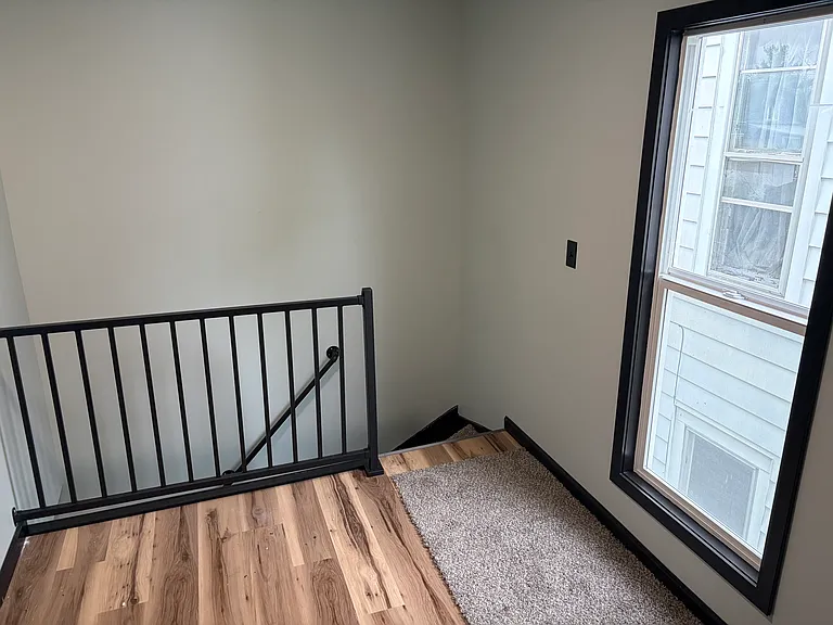 205 N F St — Photo 13