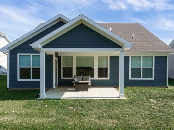 2802 Greenridge Cir, Dayton, OH 45431