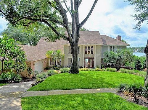 1st image of 940 Versailles Cir