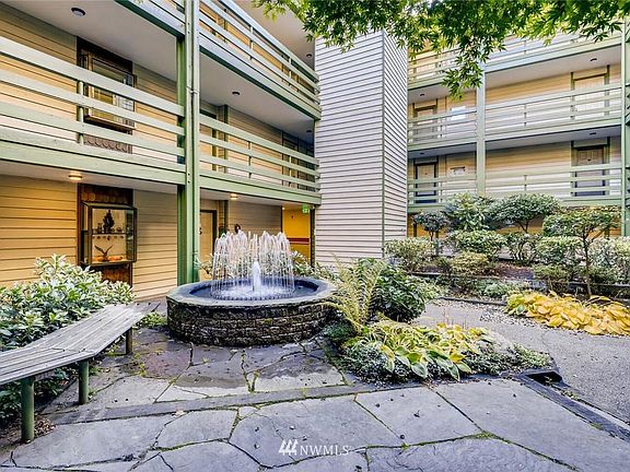 4th image of 9512 1st Ave NE APT 104