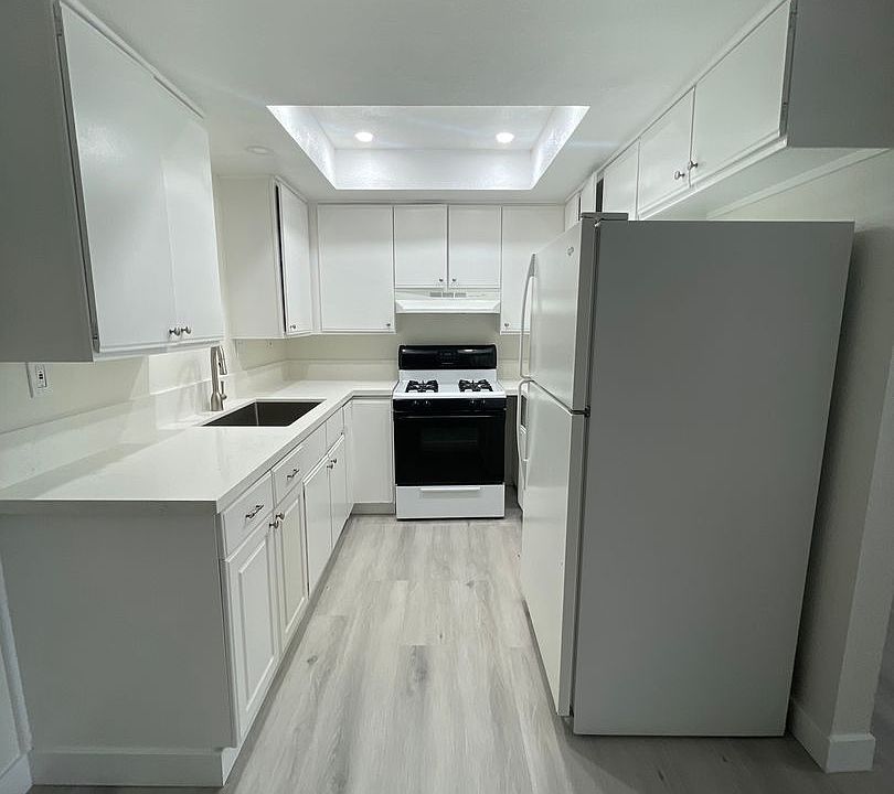 1st image of 504 Clay Ave APT 2