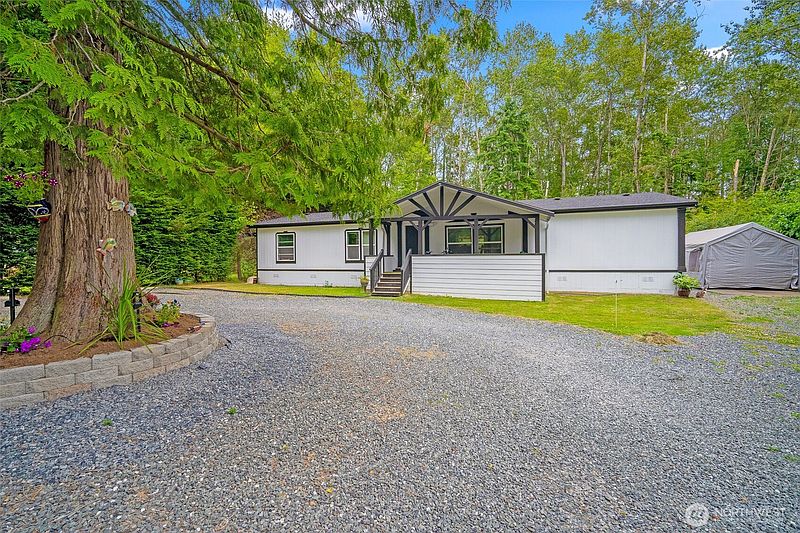2nd image of 7868 Crocket Road