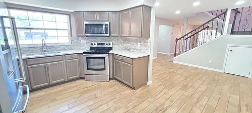 816 Brimfield Ct Photo 1