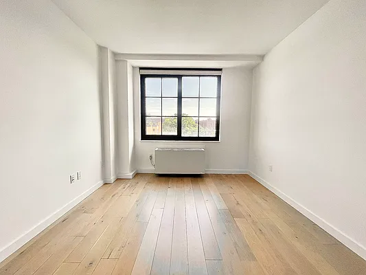 Rented by Century 21 Premier  | media 31