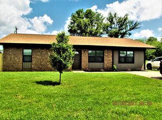 1258 E Maxine St, Piggott, AR 72454