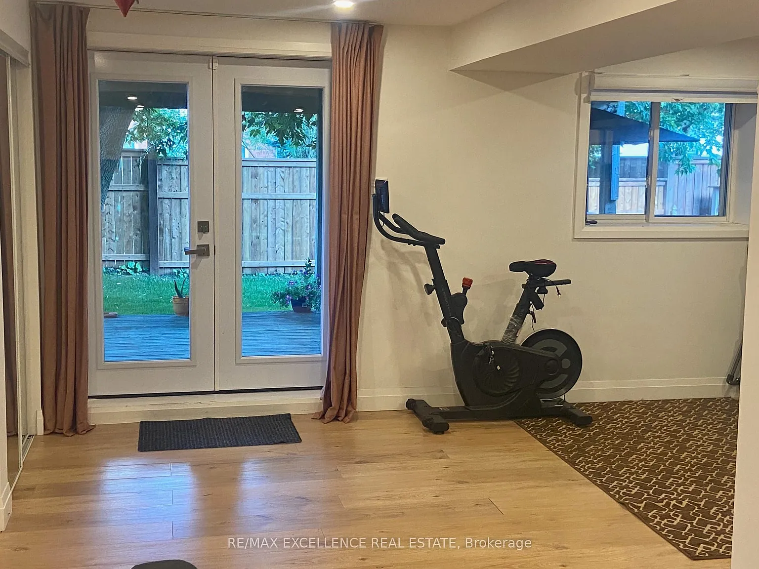 2 bed, $1,900 — Photo 4