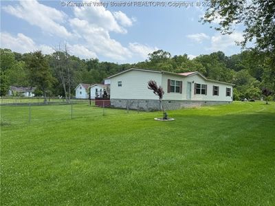 195 Jason Ln, Leon, WV, 25123