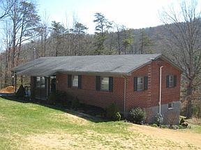 1st image of 2640 Winding Way Dr
