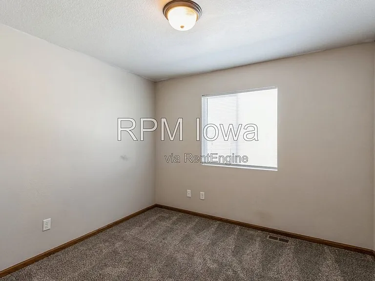 3518 NW 20th St — Photo 5