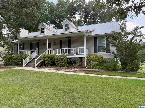 2212 Deer Run Ln, Hueytown, AL 35023