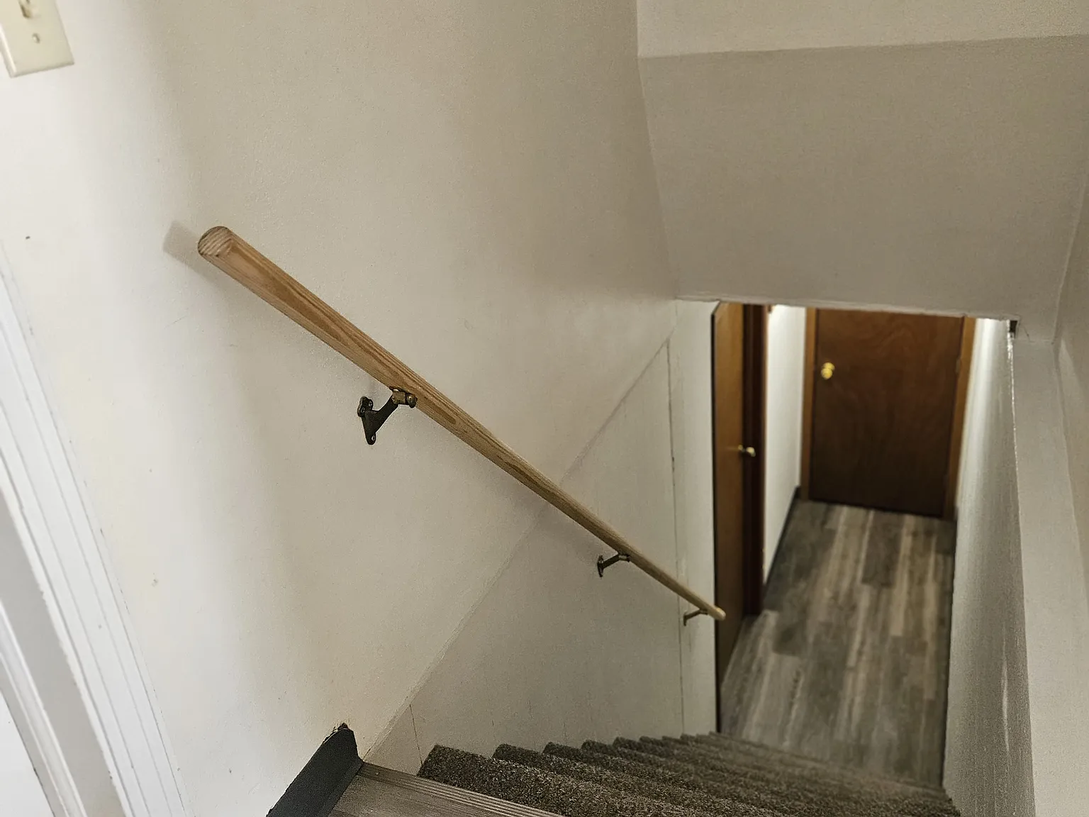 Single Bedroom Apartment Near Jefferson School — Photo 3
