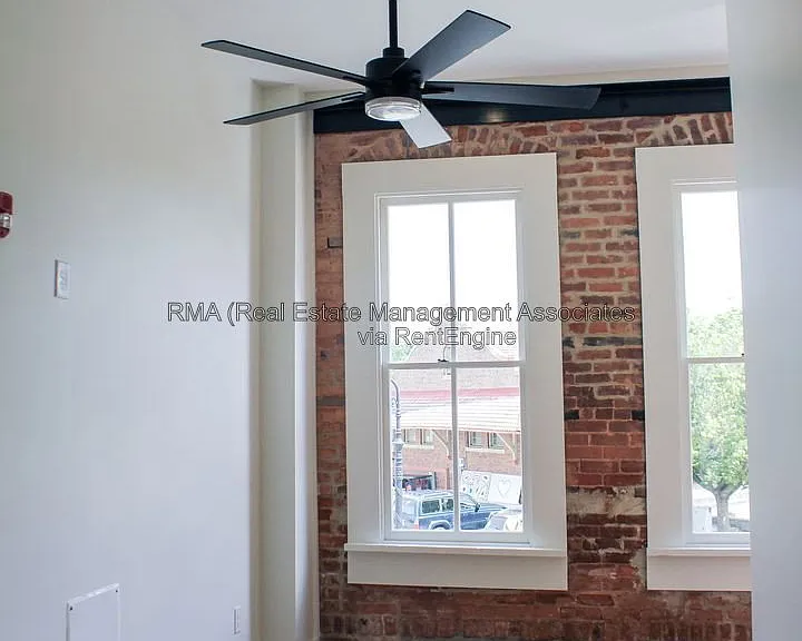4 Zebulon St #2A — Photo 2