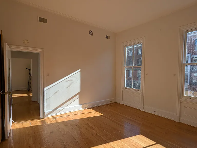 1503 Green St #4 — Photo 24