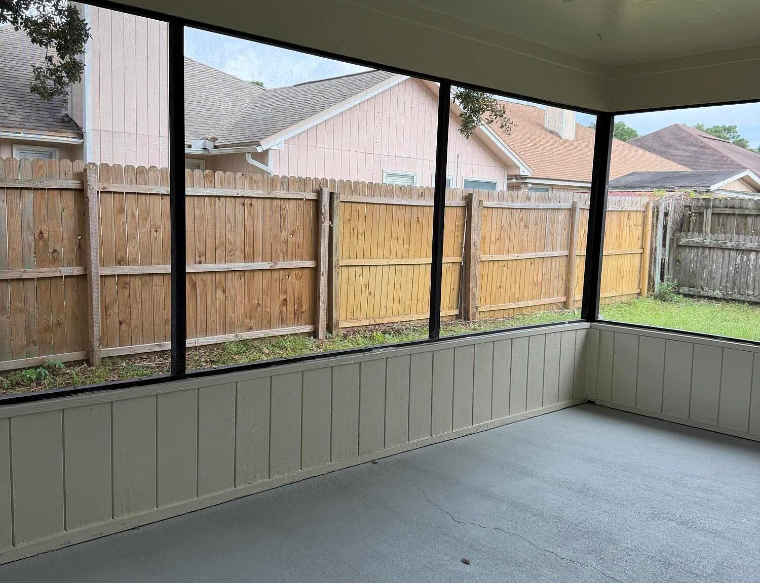 4 bed, 2.0 bath, 1820 sqft, $2,100 — Photo 3